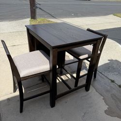 Breakfast Table