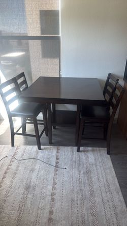 Dinning table