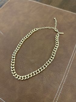 White House Black Market gold chain necklace