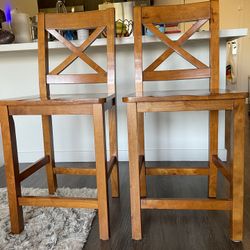 Set of 2 Wooden Counter Stools with X-Back Design – Classic & Sturdy