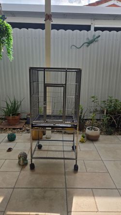 Jaula Negra Para Aves En Exelentes Condiciones Nueva