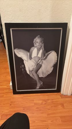 Marilyn Monroe Picture With Frame
