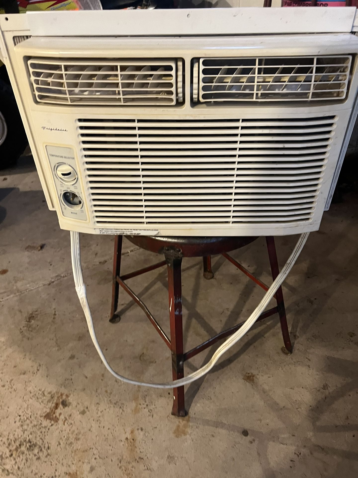 6000 BTU Air Conditioner