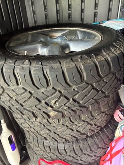 Chevy stocks 20s 275/60/20