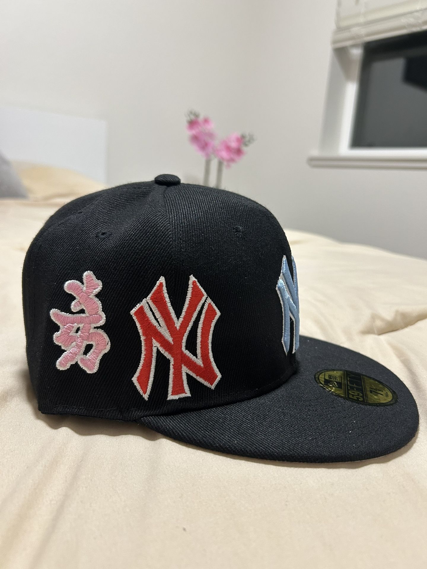 Supreme New York Yankees Kanji New Era Fitted Hat