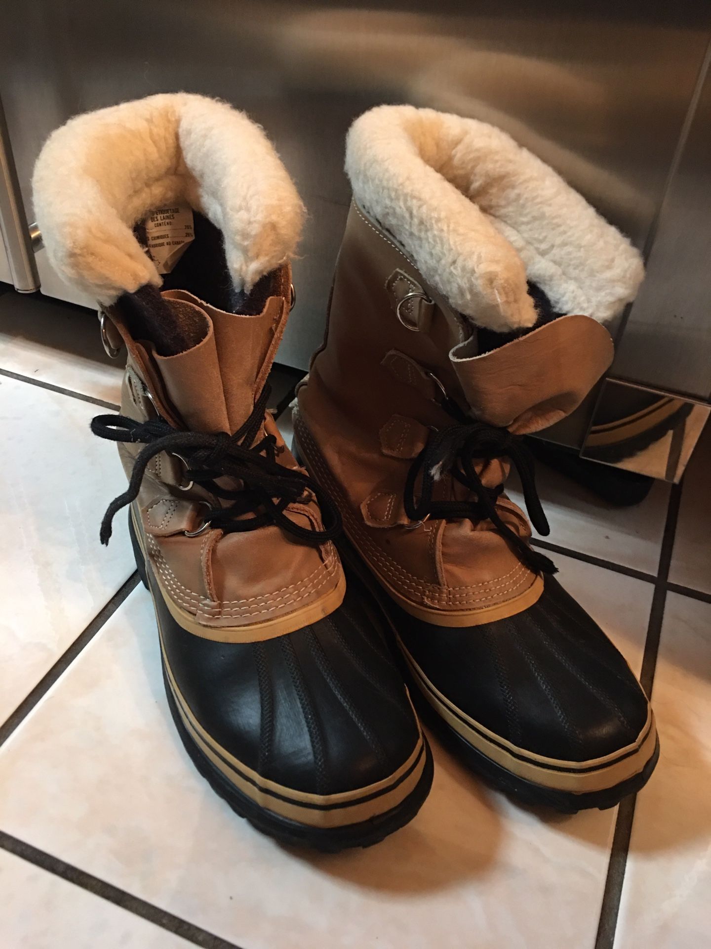 SOREL CARIBOU SNOW BOOTS 