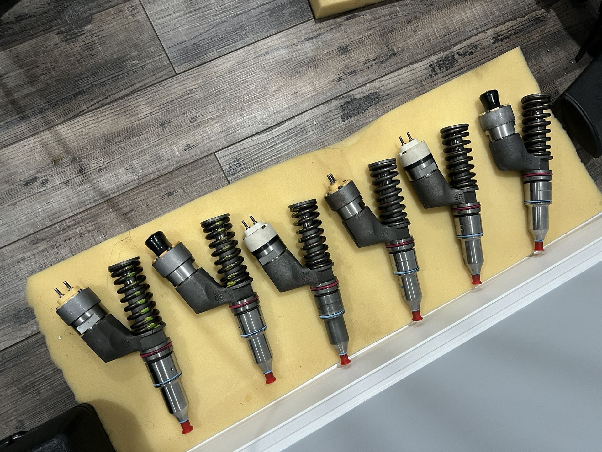 CAT C15 Injectors