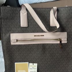  Michael Kors Kenly Large Tote  