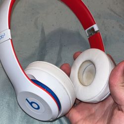 Beats Solo 3 Barely Used