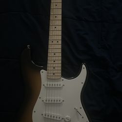 Fender Squier Sonic Stratocaster - 2-Color Sunburst w/ Tuner