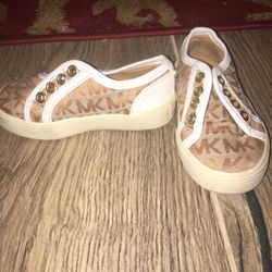 Michael kors shoes toddlers size 6