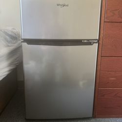 Whirlpool Mini Fridge