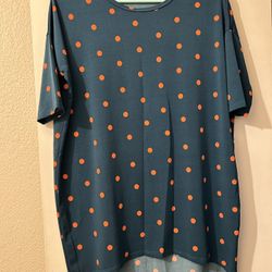 Lularoe Irma Shirt 