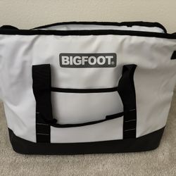 BIGFOOT Glacier Insulated Cooler Bag -New-