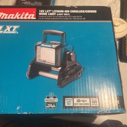 Makita 18v Let Cordless/ Cordless Work light 