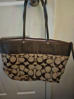 Coach Signature Tote Bag