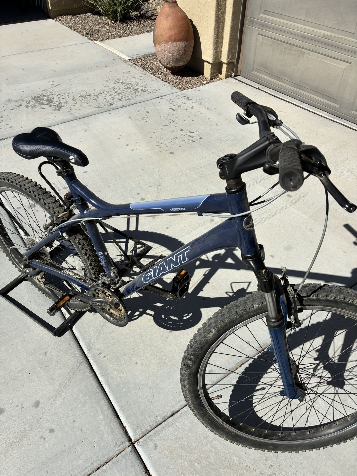 Giant Rincon Mountain Bike