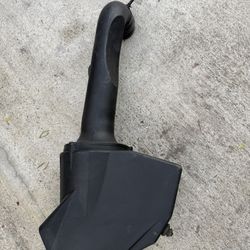 Jeep Grand Cherokee 3.6 Air Filter Tube 