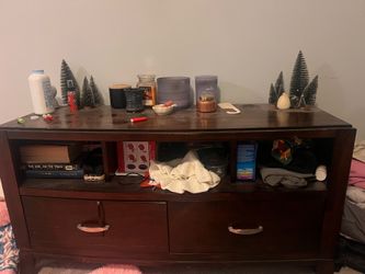 Entertainment center