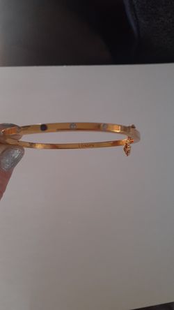 Gold bangle Bracelet w/stoness