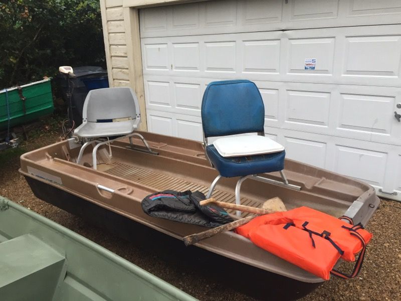 Damn nice uncle buck pond prowler with motor !!!!!!!!!!!! for Sale in