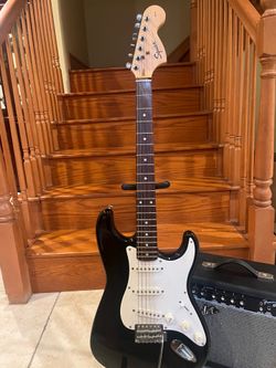 Squier Affinity Stratocaster w/ Fender Amp