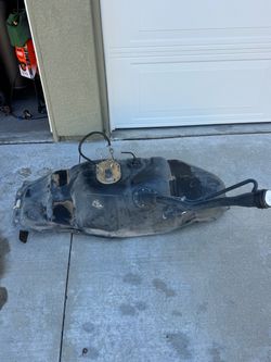 1995 Toyota Tacoma Fuel Tank And Accessories (OBO)