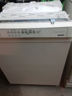 Kenmore dish washer Moving Selling Cheap