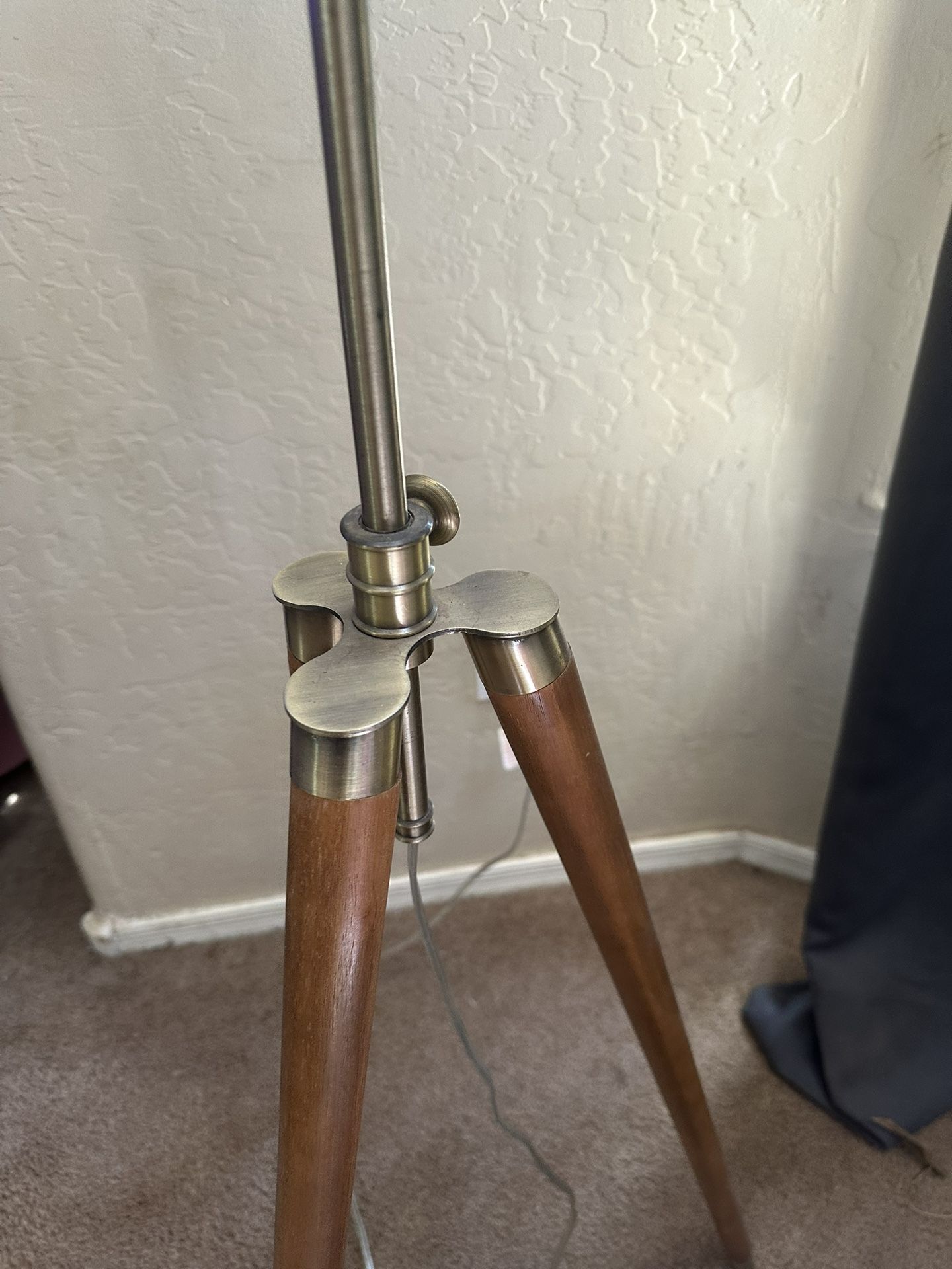 Mid century Modern Lamp Adjusting Hight Great Condition! $30.00