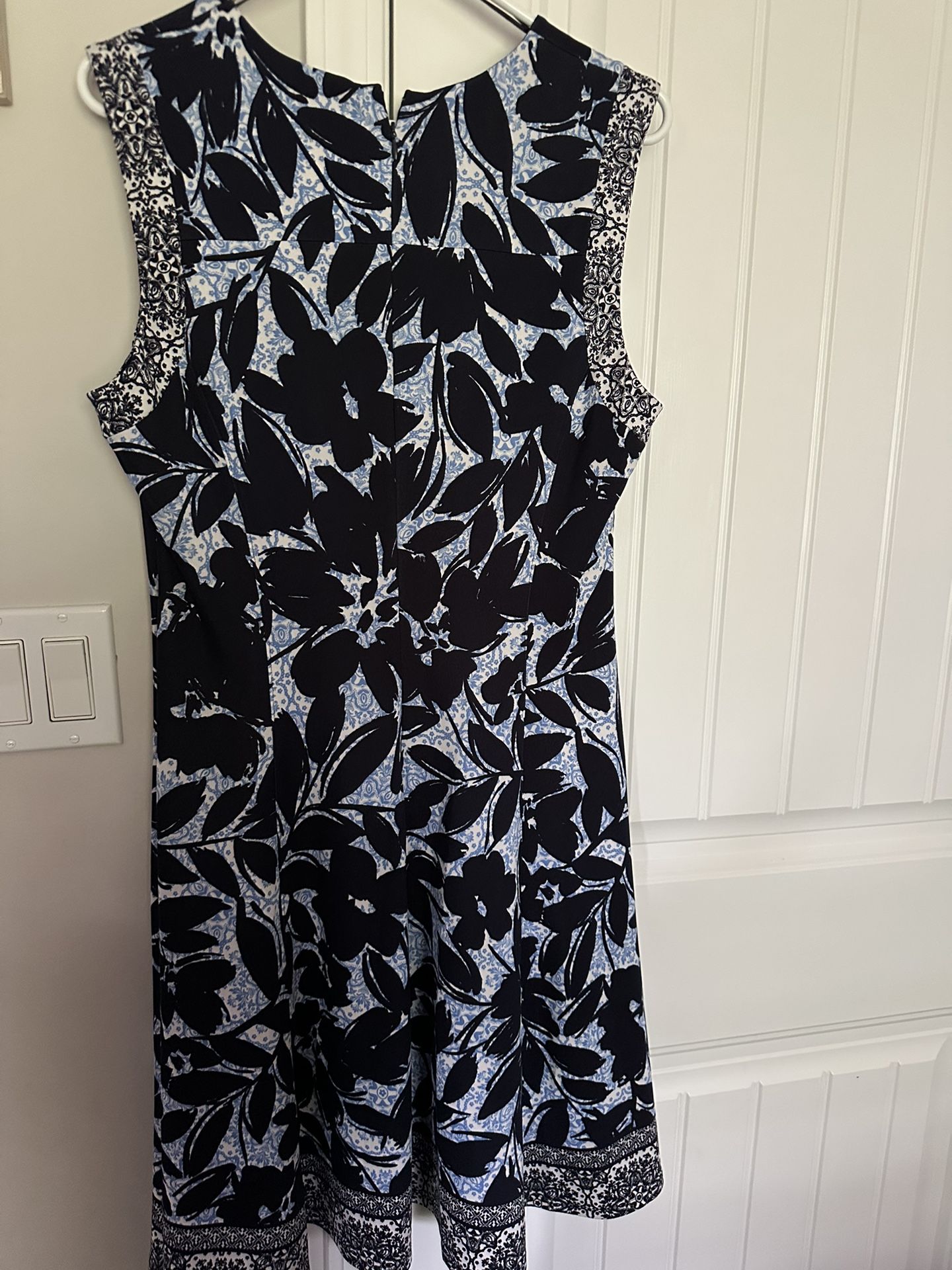 Blue And White Floral Dress Sleeveless Size 14