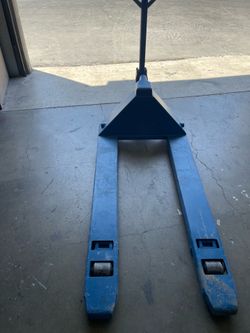 Pallet jack