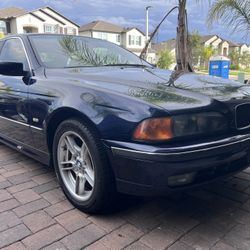 2000 BMW 528i