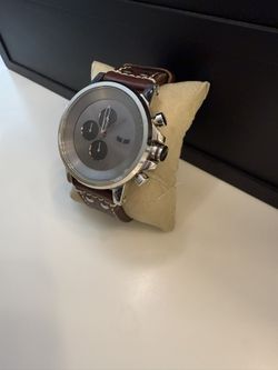 Diesel Chronograph Watch – 2 Bands (Leather + Wood Look) + Lifetime Battery  ⸻  📄 OfferUp Description  Bold Diesel men’s chronograph with an oversize