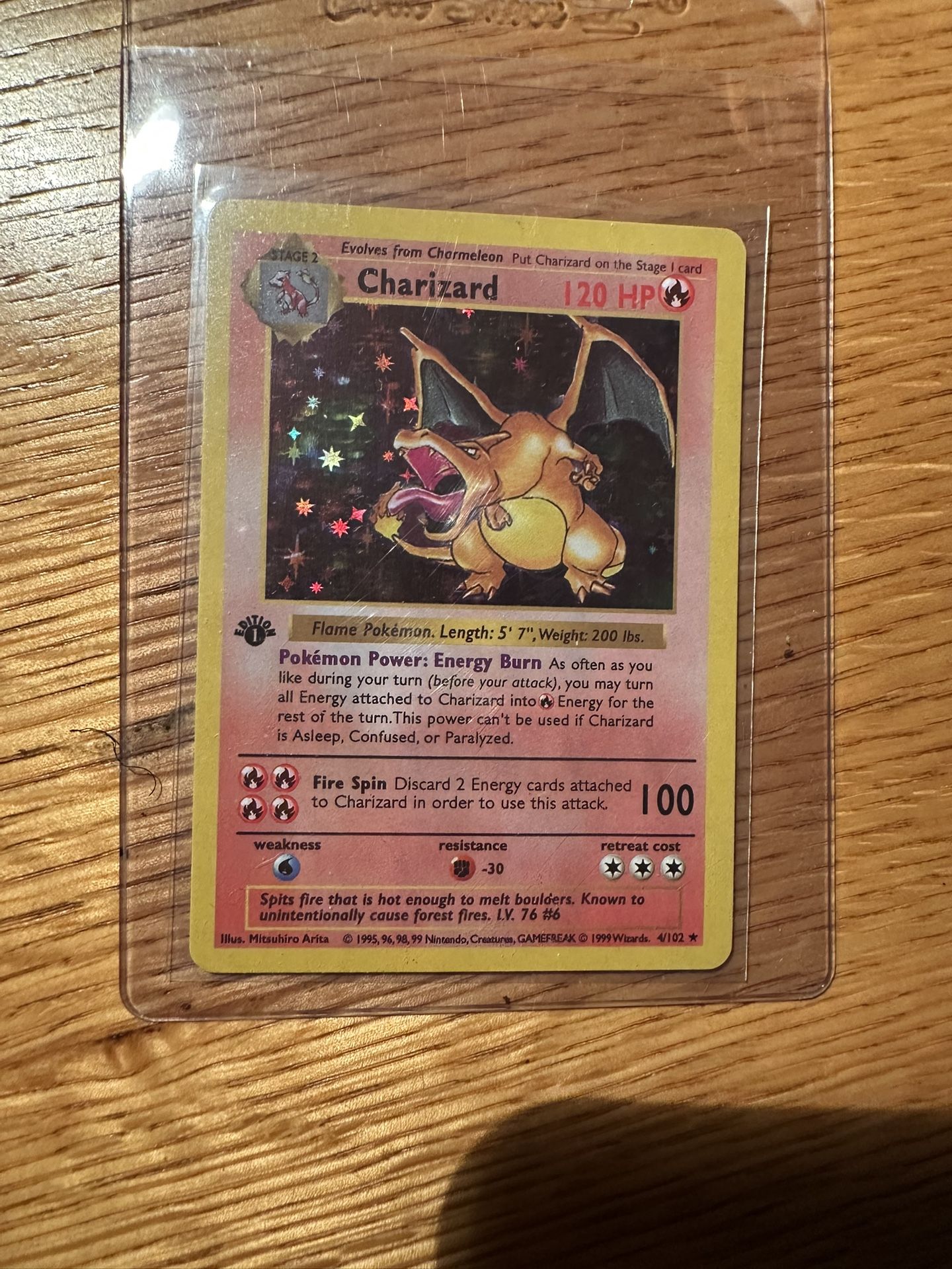 Charizard Shadowless Base Set 004/102