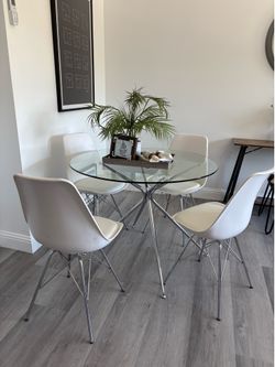 Round dining set with 4 white chairs