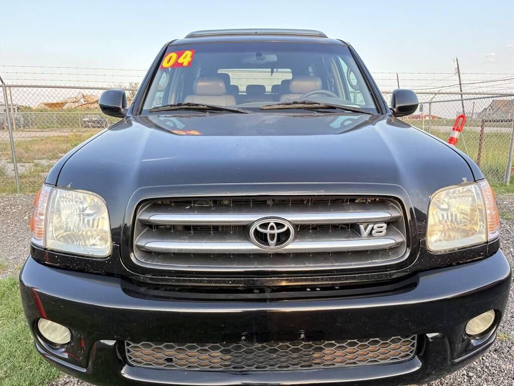 2004 Toyota Sequoia