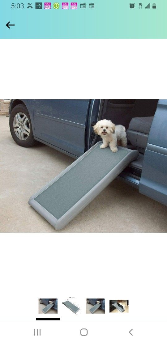 PetSafe Happy Ride Half Ramp II - Lightweight, Mini Dog Ramp for Vans, Minivans and Couches - Portable, Outdoor Pet Ramp - Perfect for Heights up to 2