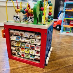 Wooden Activity Cube – Discover Farm Animals Activity Center for Kids