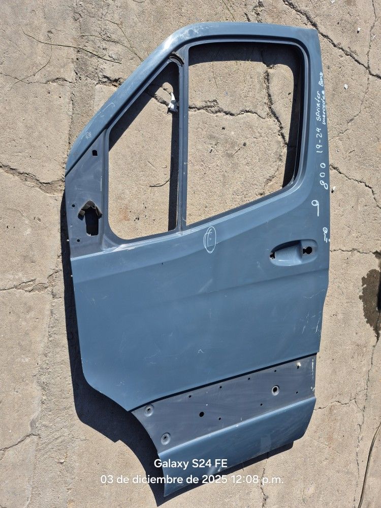 Mercedes Benz Sprinter Left Door Oem