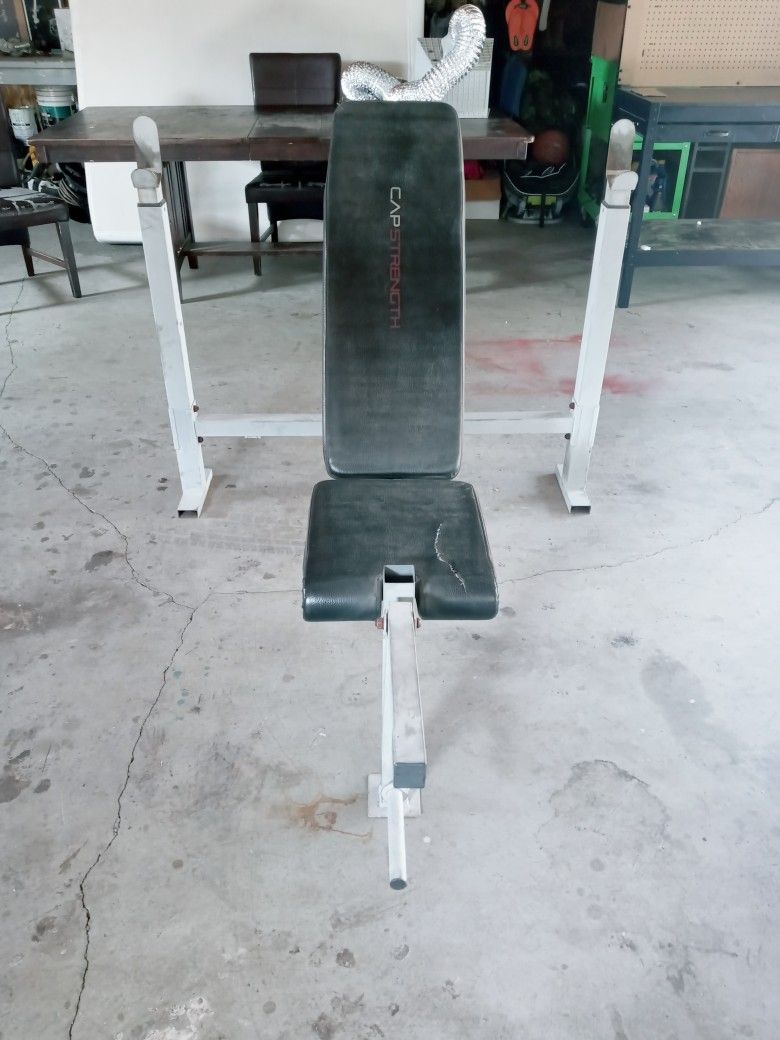 Weight Bench