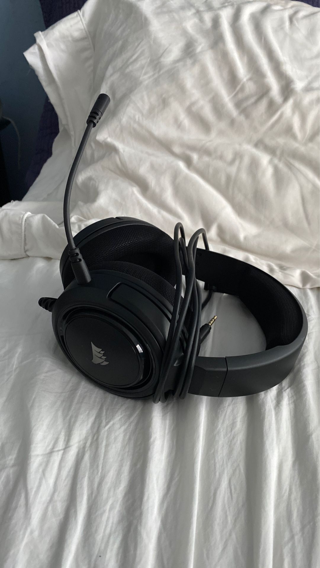Corsair Gaming Headset with mic (Never used)
