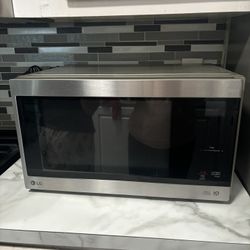 LG Microwave 