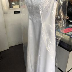 Wedding dress