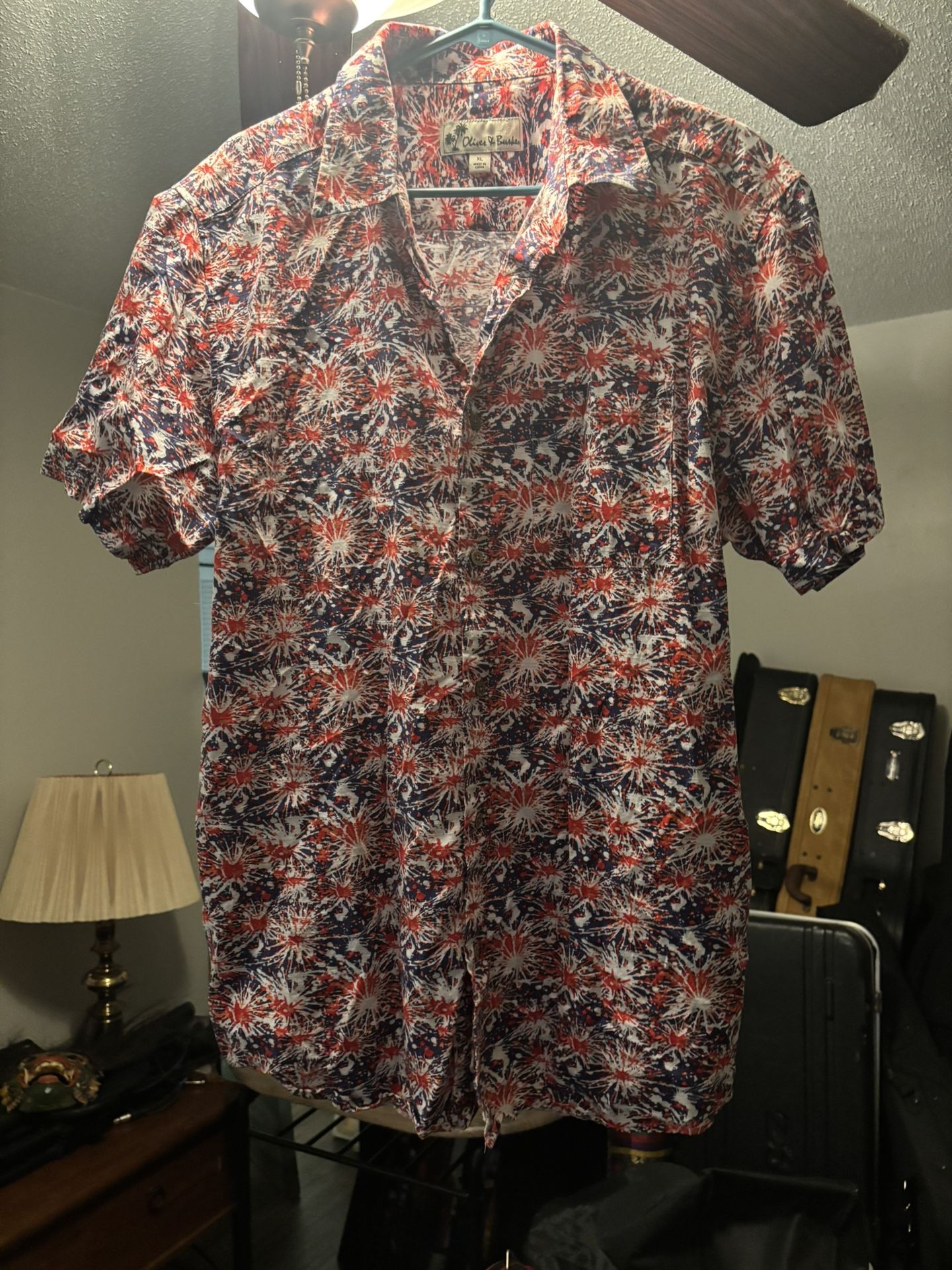 XL Oliver and Burke Hawaiian Fireworks shirt