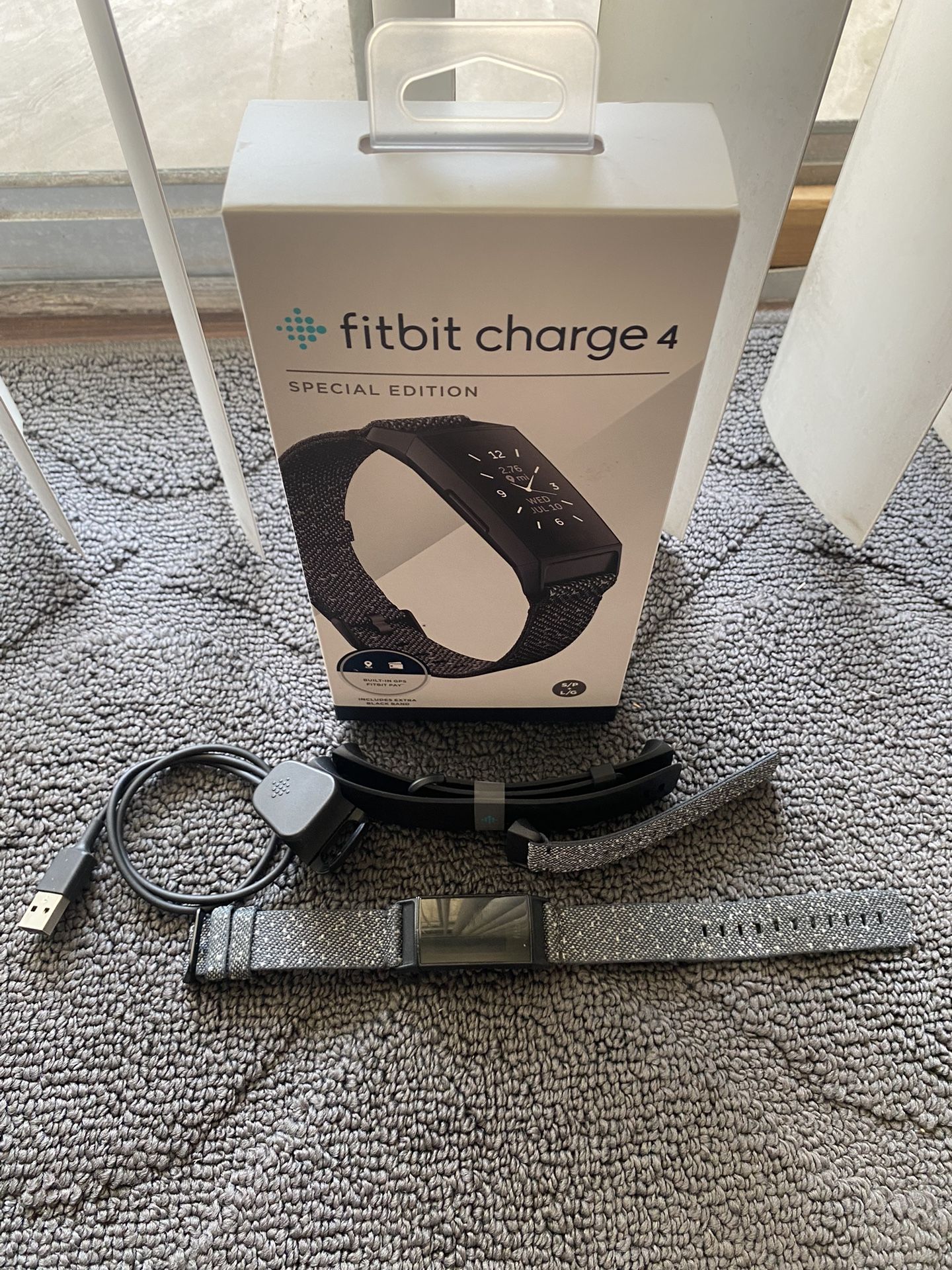 Fitbit Charge 4
