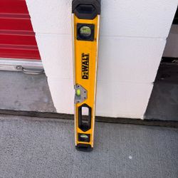 Dewalt 24” Level 