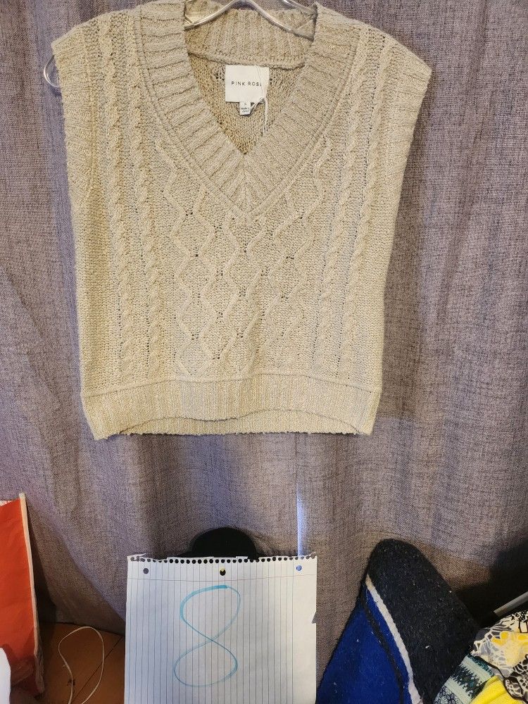 Pink Rose Sweater Vest Sz Small Light Grey