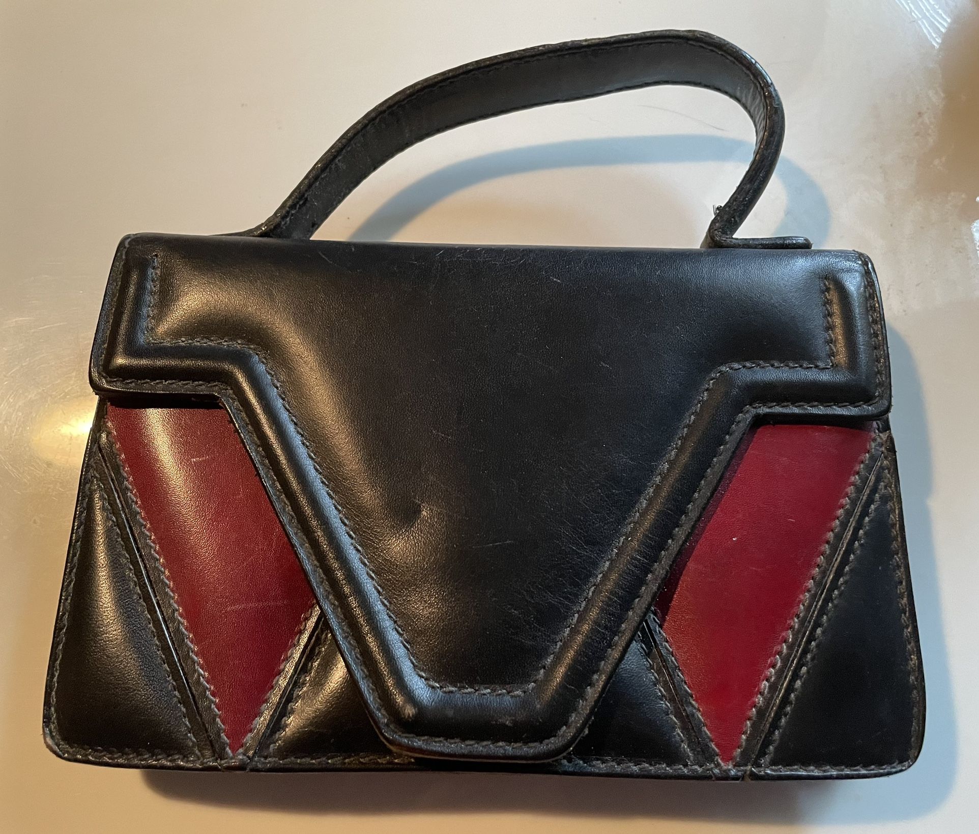 Art Deco Style Red And Black Purse