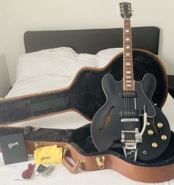 Gibson ES 330 Electric Guitar Memphis Black Refin With Bigsby