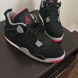 Retro 4 Bred (2019)